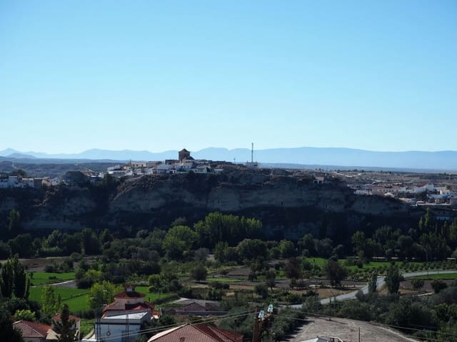 4 sypialnia Dom w skale na sprzedaż w Benamaurel - 129 500 € (Ref: 8758240)