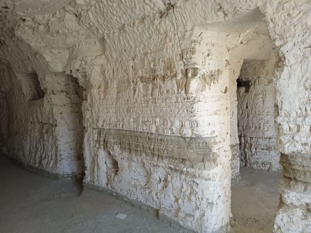 5 bedroom Cave House for sale in Benamaurel - € 37,630 (Ref: 8758272)