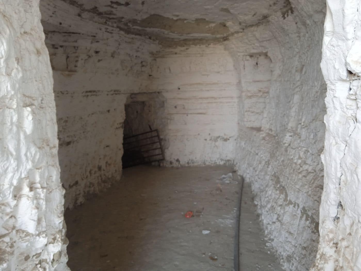 6 bedroom Cave House for sale in Benamaurel - € 16,430 (Ref: 8758273)