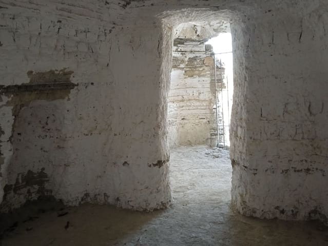 6 bedroom Cave House for sale in Benamaurel - € 16,430 (Ref: 8758273)