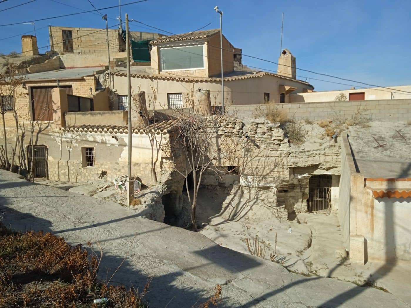 9 makuuhuone Luolatalo myytävänä paikassa Benamaurel - 18 130 € (Ref: 8758274)