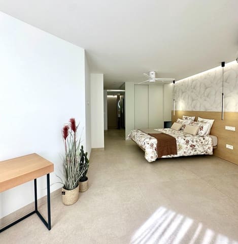 2 chambre Appartement à vendre à Marbella Centro, Marbella avec piscine garage - 850 000 € (Ref: 8783929)