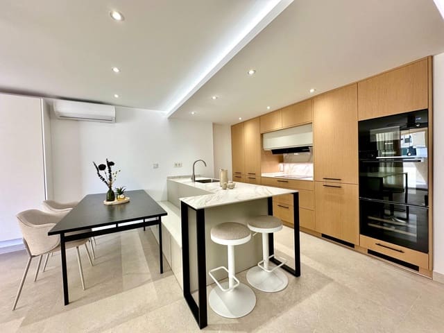 2 chambre Appartement à vendre à Marbella Centro, Marbella avec piscine garage - 850 000 € (Ref: 8783929)