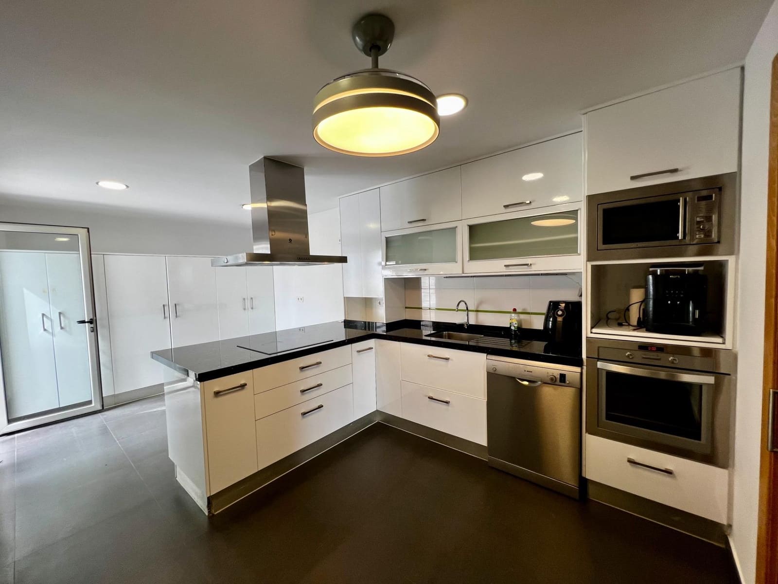 4 slaapkamer Villa te koop in Alamillo met zwembad garage - € 470.000 (Ref: 8847515)