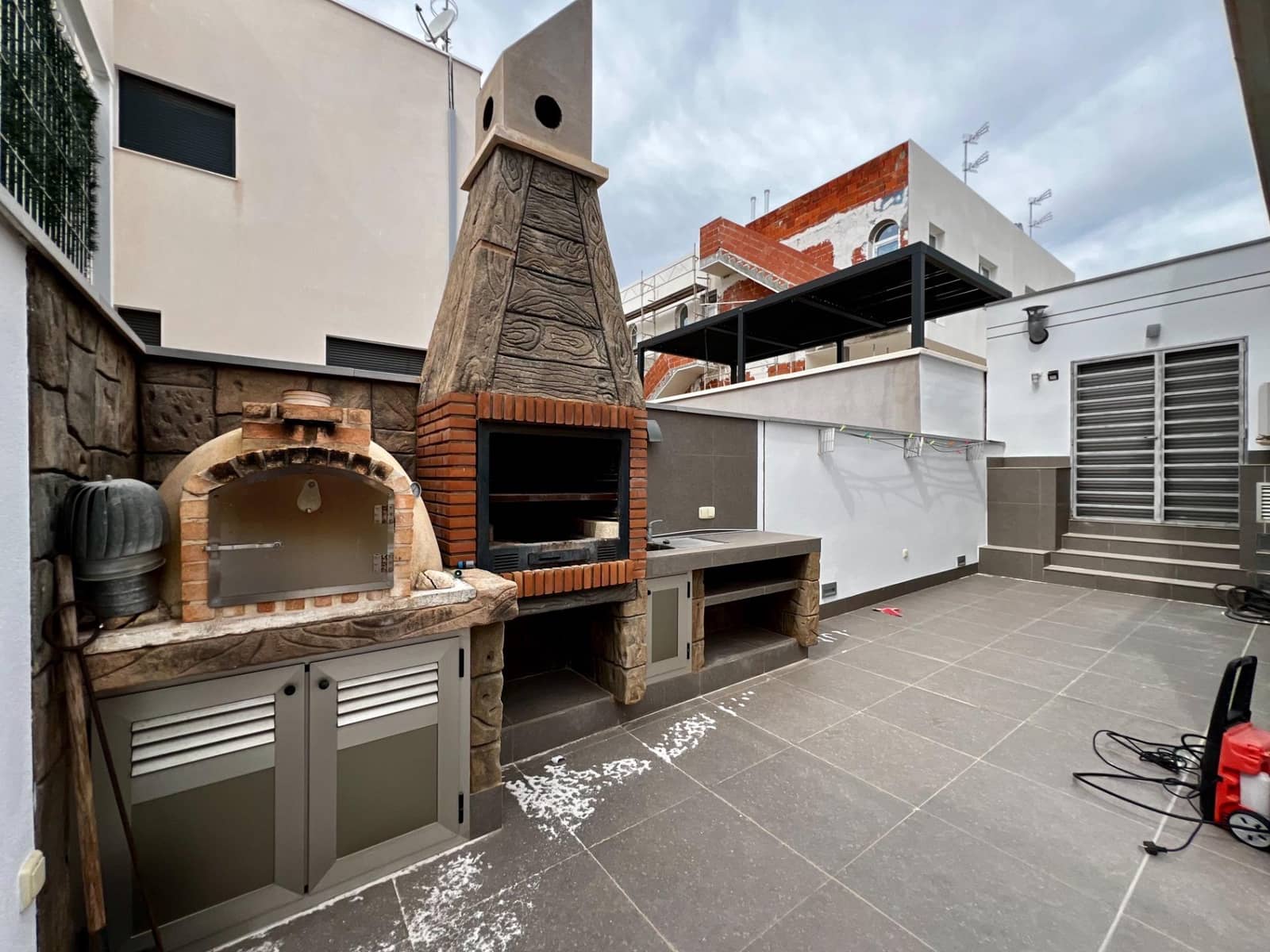 4 slaapkamer Villa te koop in Alamillo met zwembad garage - € 470.000 (Ref: 8847515)