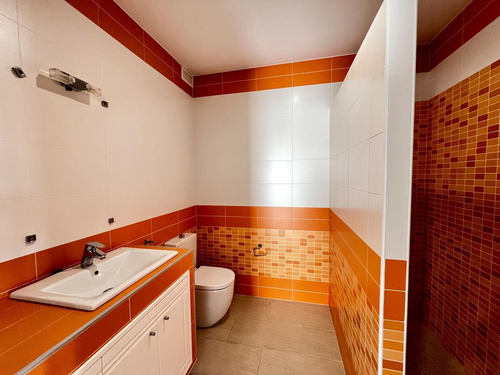 4 slaapkamer Villa te koop in Alamillo met zwembad garage - € 470.000 (Ref: 8847515)