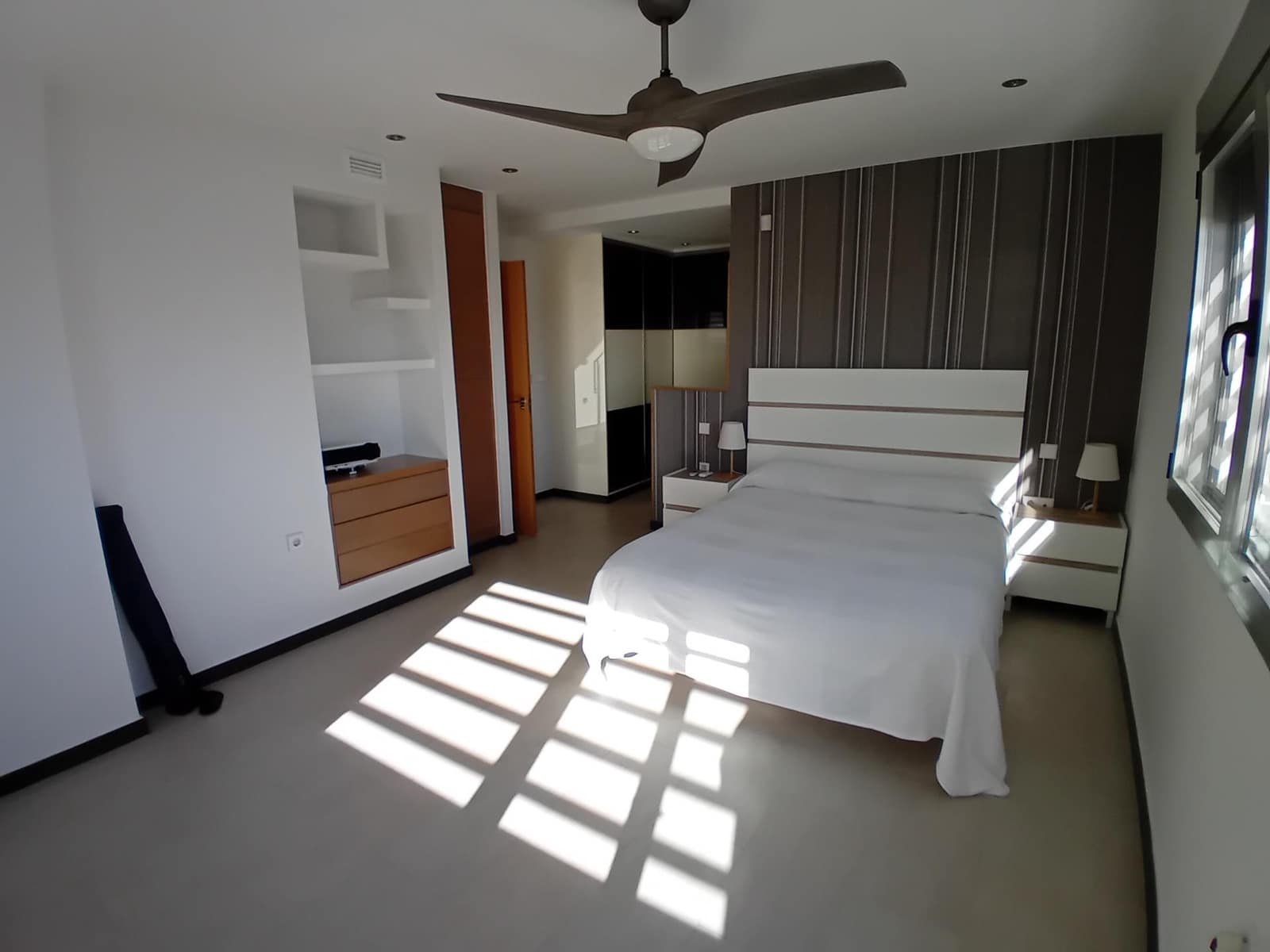 4 slaapkamer Villa te koop in Alamillo met zwembad garage - € 470.000 (Ref: 8847515)