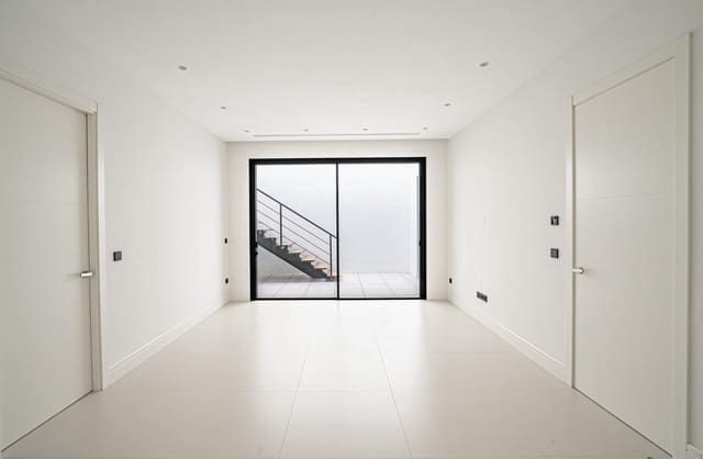 4 soverom Villa til salgs i Golden Mile, Marbella med svømmebasseng garasje - € 3 750 000 (Ref: 8847516)