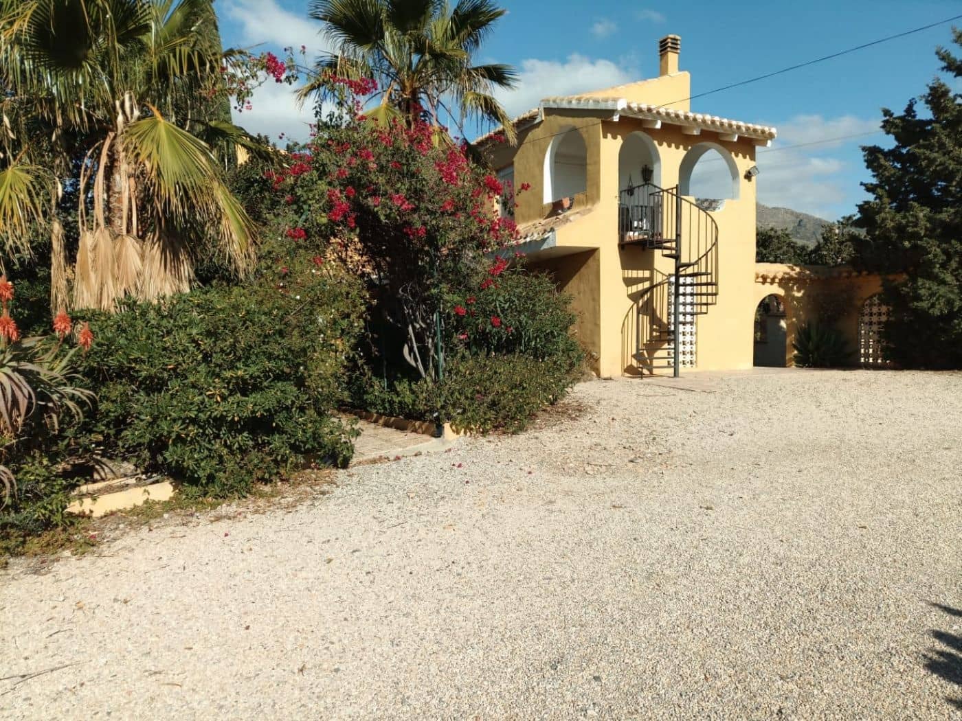 3 soveværelse Finca/Landehus til salg i La Azohia med swimmingpool - € 695.000 (Ref: 8935263)