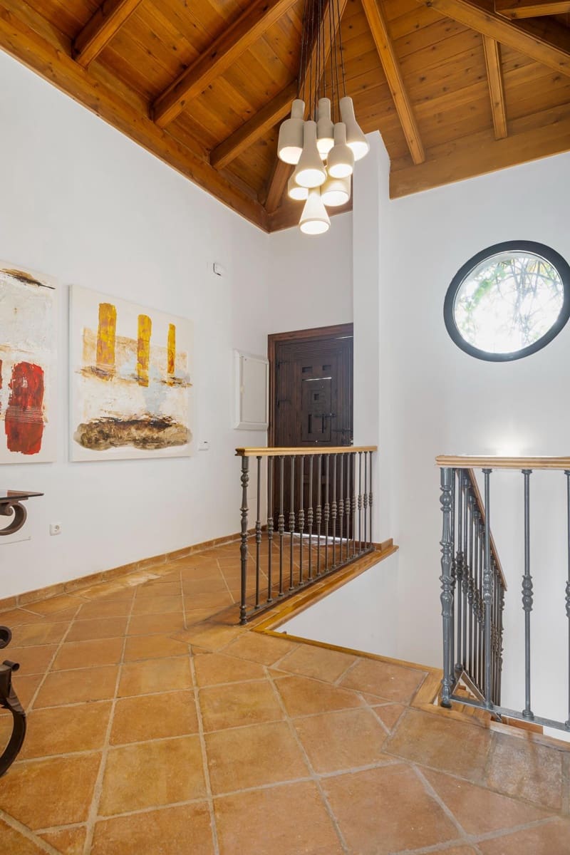 5 slaapkamer Huis te koop in Benahavis met zwembad garage - € 1.095.000 (Ref: 8941226)