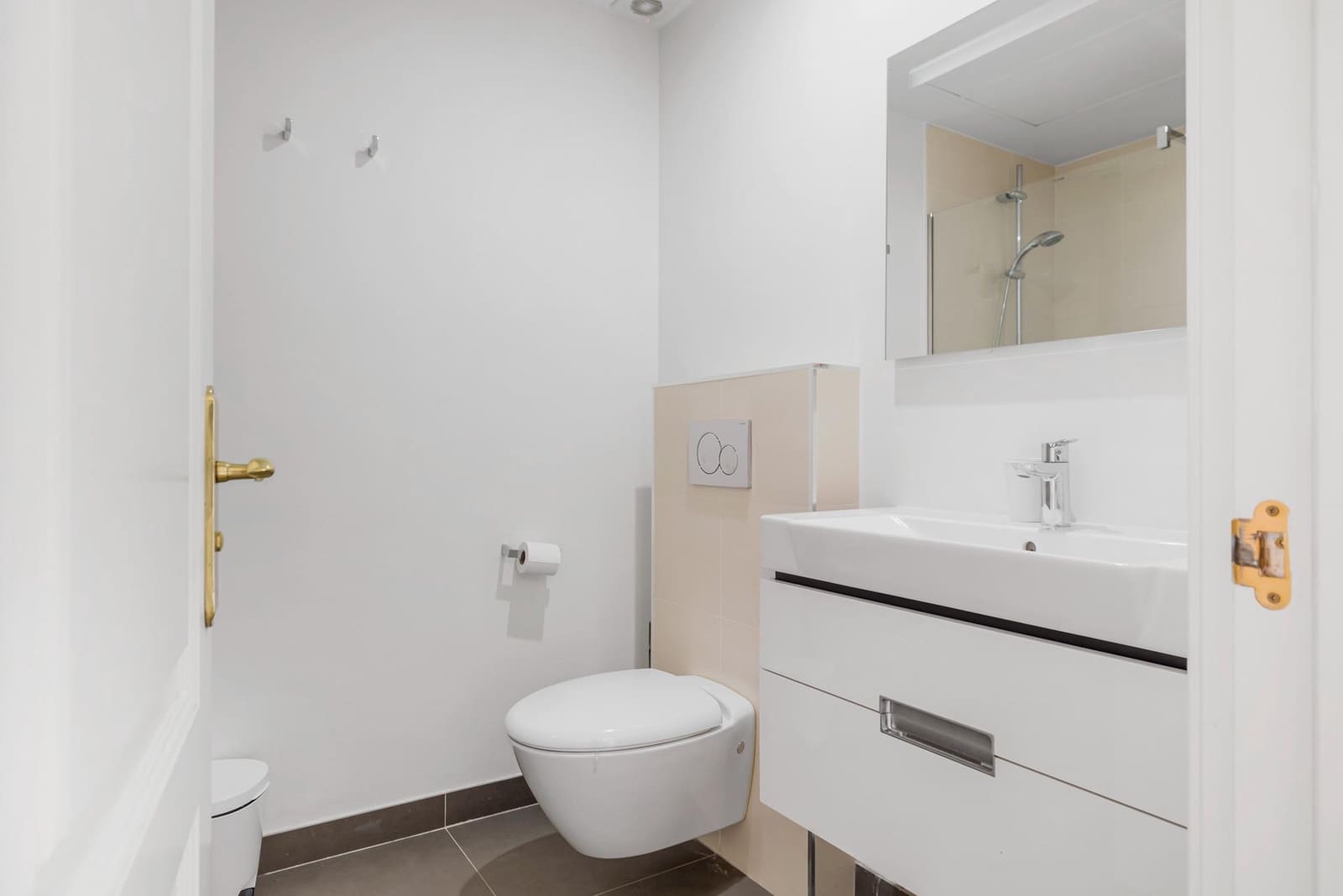 5 slaapkamer Huis te koop in Benahavis met zwembad garage - € 1.095.000 (Ref: 8941226)