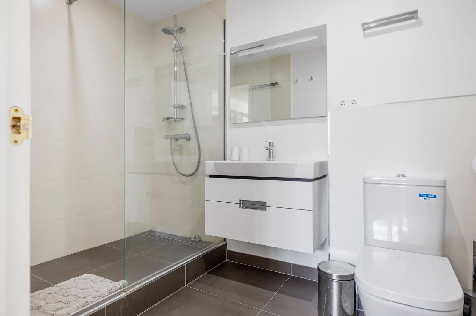 5 slaapkamer Huis te koop in Benahavis met zwembad garage - € 1.095.000 (Ref: 8941226)