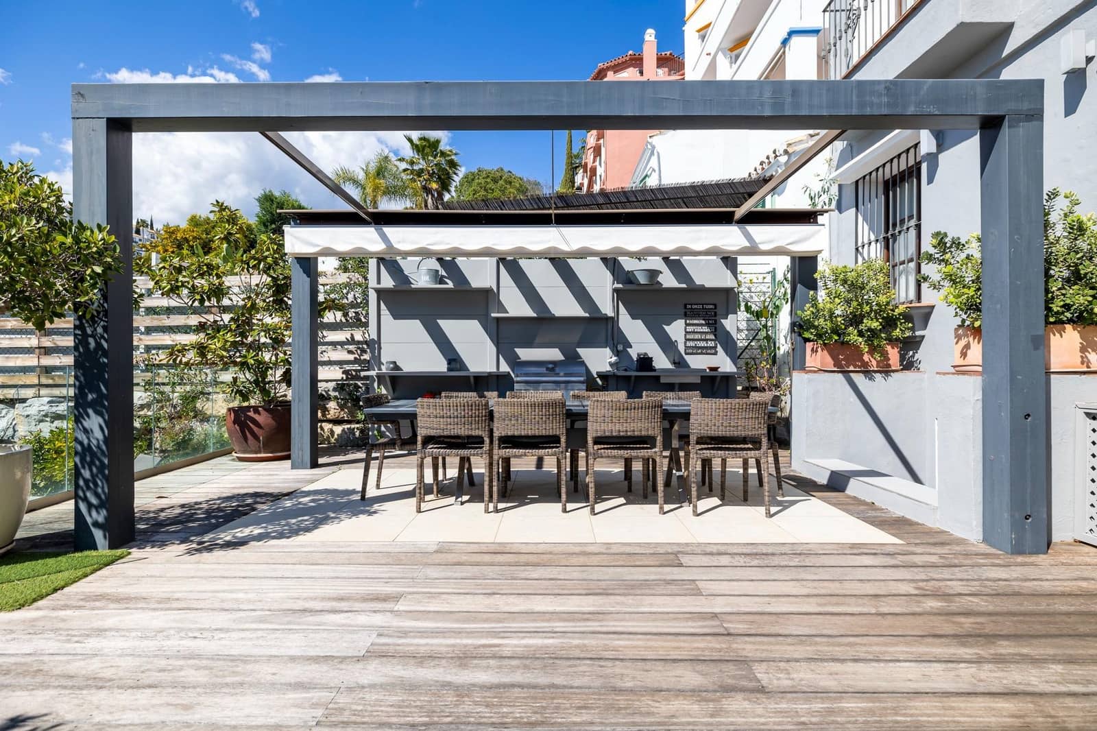 5 slaapkamer Huis te koop in Benahavis met zwembad garage - € 1.095.000 (Ref: 8941226)