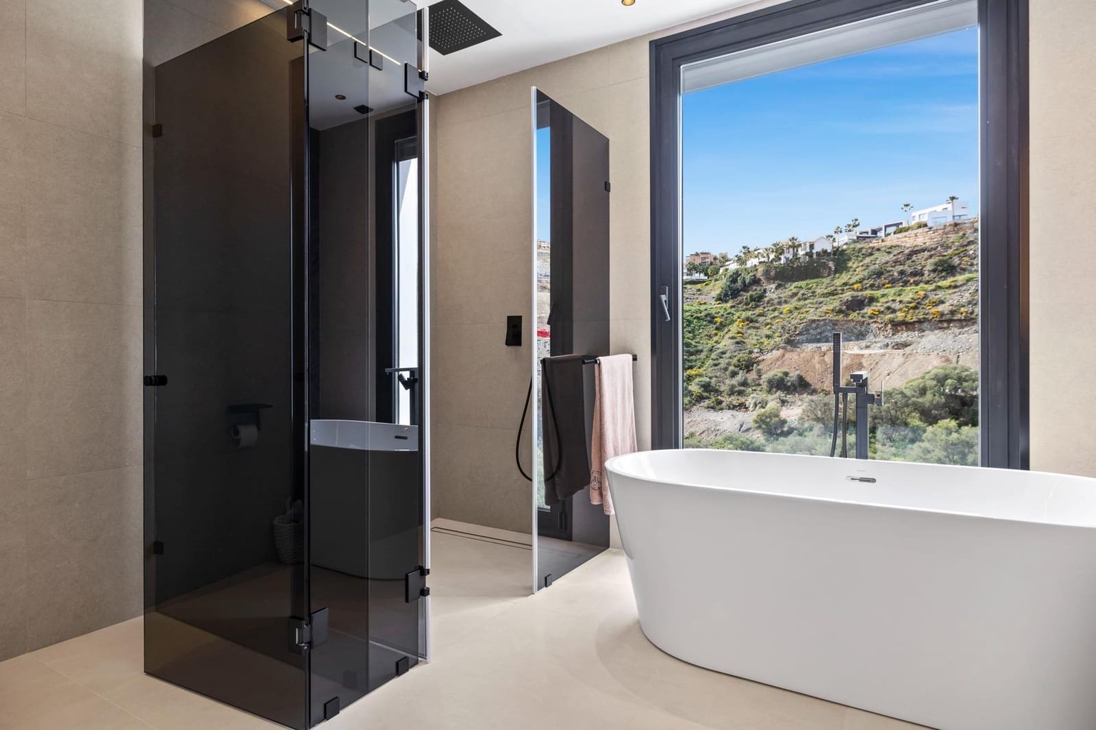 4 makuuhuone Huvila myytävänä paikassa Benahavis mukana 
autotalli - 3 485 000 € (Ref: 8949014)