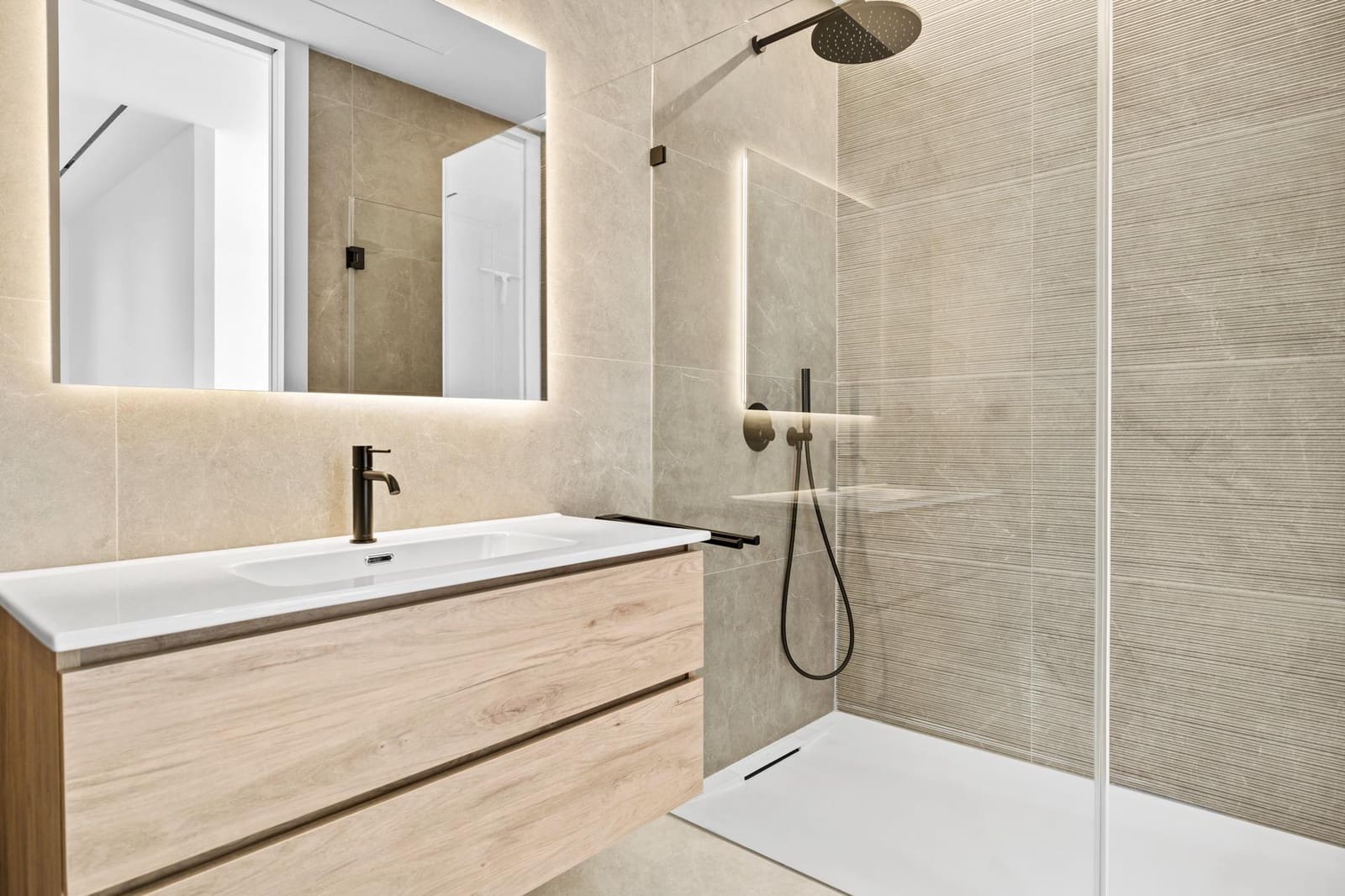 4 makuuhuone Huvila myytävänä paikassa Benahavis mukana 
autotalli - 3 485 000 € (Ref: 8949014)