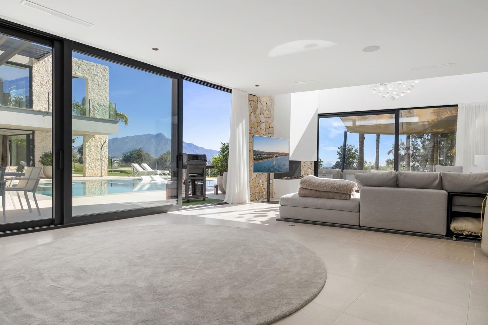 Chalet de 5 habitaciones en Benahavís en venta con piscina garaje - 4.950.000 € (Ref: 8949016)