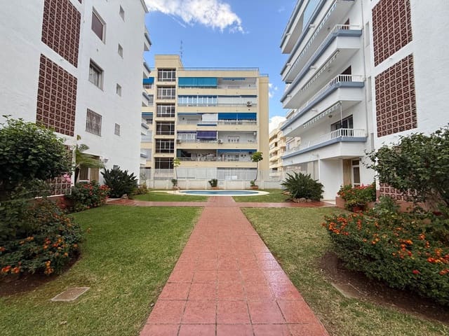 2 makuuhuone Huoneisto myytävänä paikassa Marbella Centro, Marbella mukana uima-altaan 
autotalli - 390 000 € (Ref: 8993784)