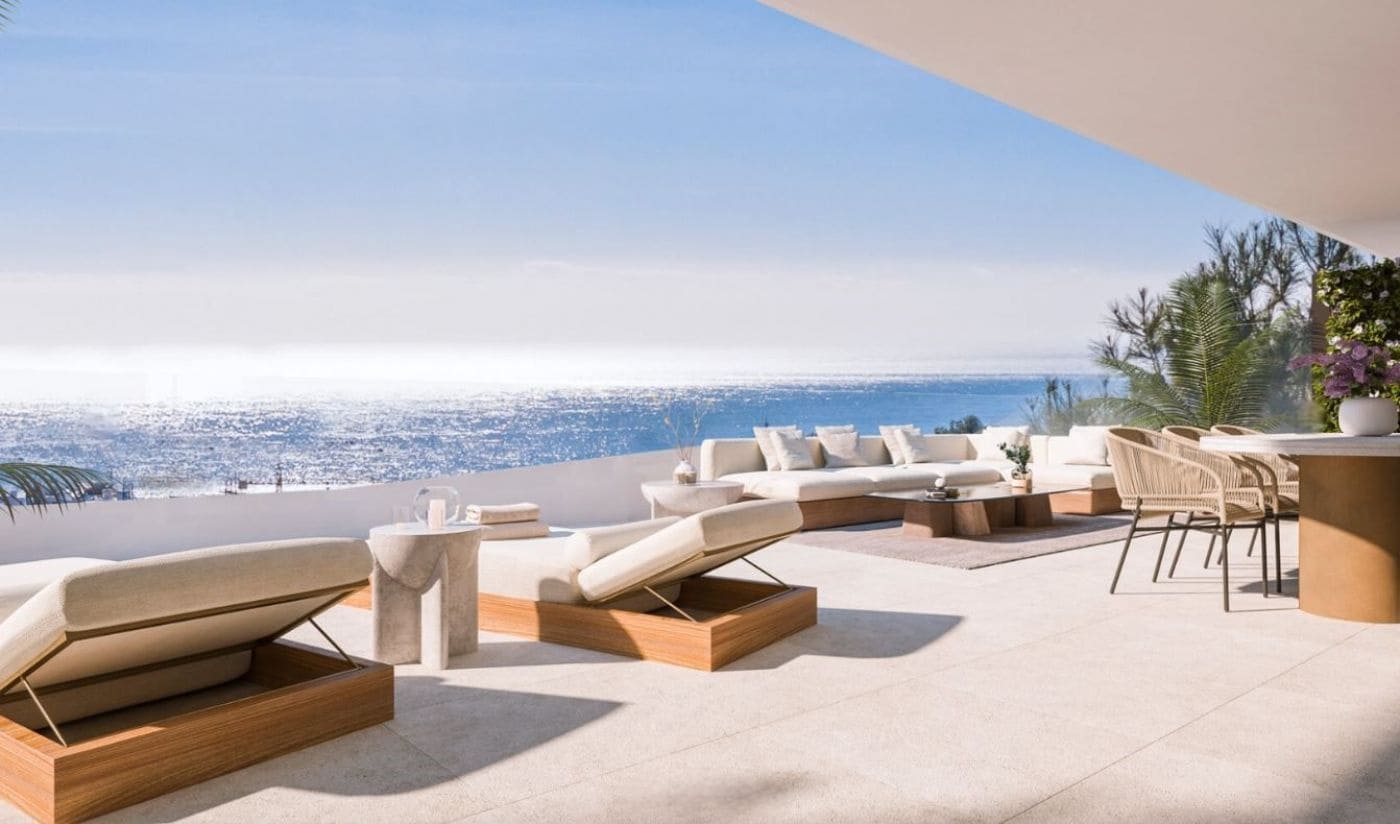 3 bedroom Apartment for sale in Fuengirola with pool garage - € 989,900 (Ref: 9012831)