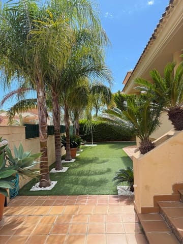 Chalet de 5 habitaciones en Bolnuevo, Mazarrón en venta con piscina garaje - 815.000 € (Ref: 9018363)