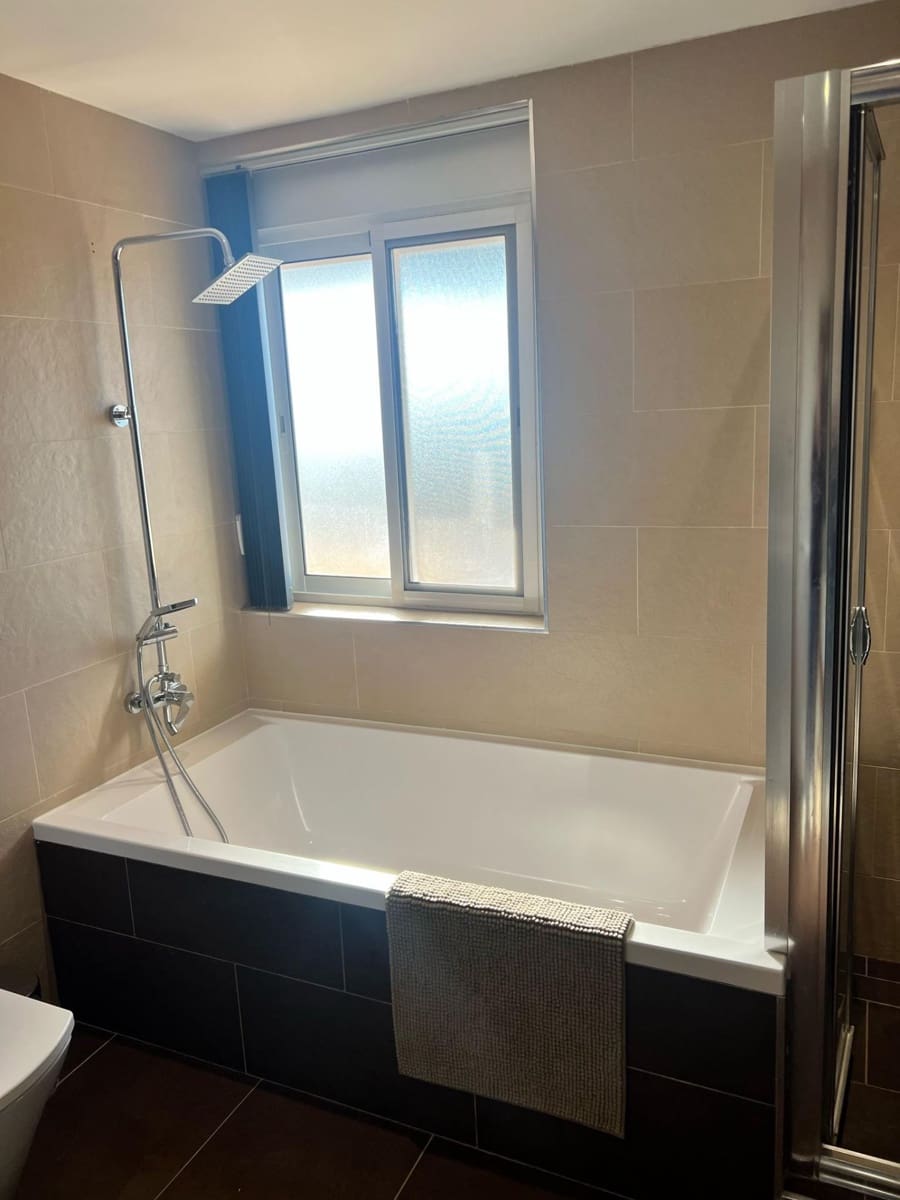 4 slaapkamer Appartement te koop in Fuengirola met zwembad - € 690.000 (Ref: 9029577)