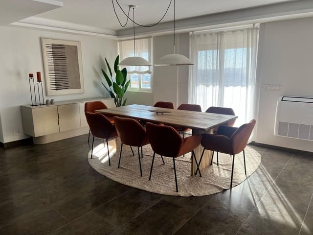 4 slaapkamer Appartement te koop in Los Pacos, Fuengirola met zwembad - € 690.000 (Ref: 9029577)