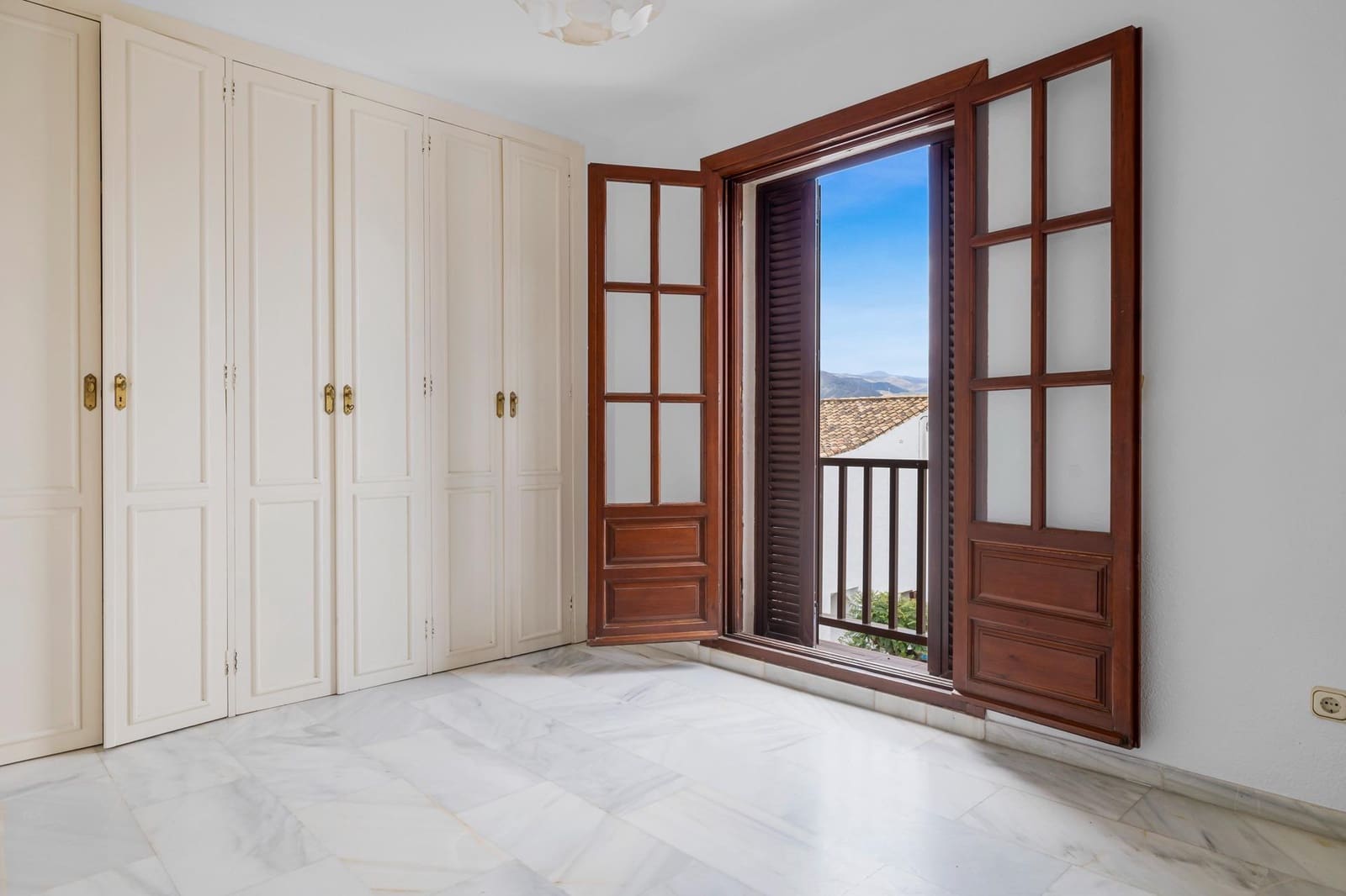 2 soveværelse Rækkehus til salg i Estepona med swimmingpool - € 495.000 (Ref: 9085317)