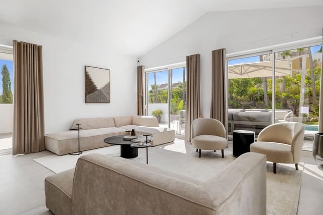 4 Zimmer Villa zu verkaufen in Casares Golf - Casares del Sol, Casares mit Pool Garage - 1.750.000 € (Ref: 9095292)