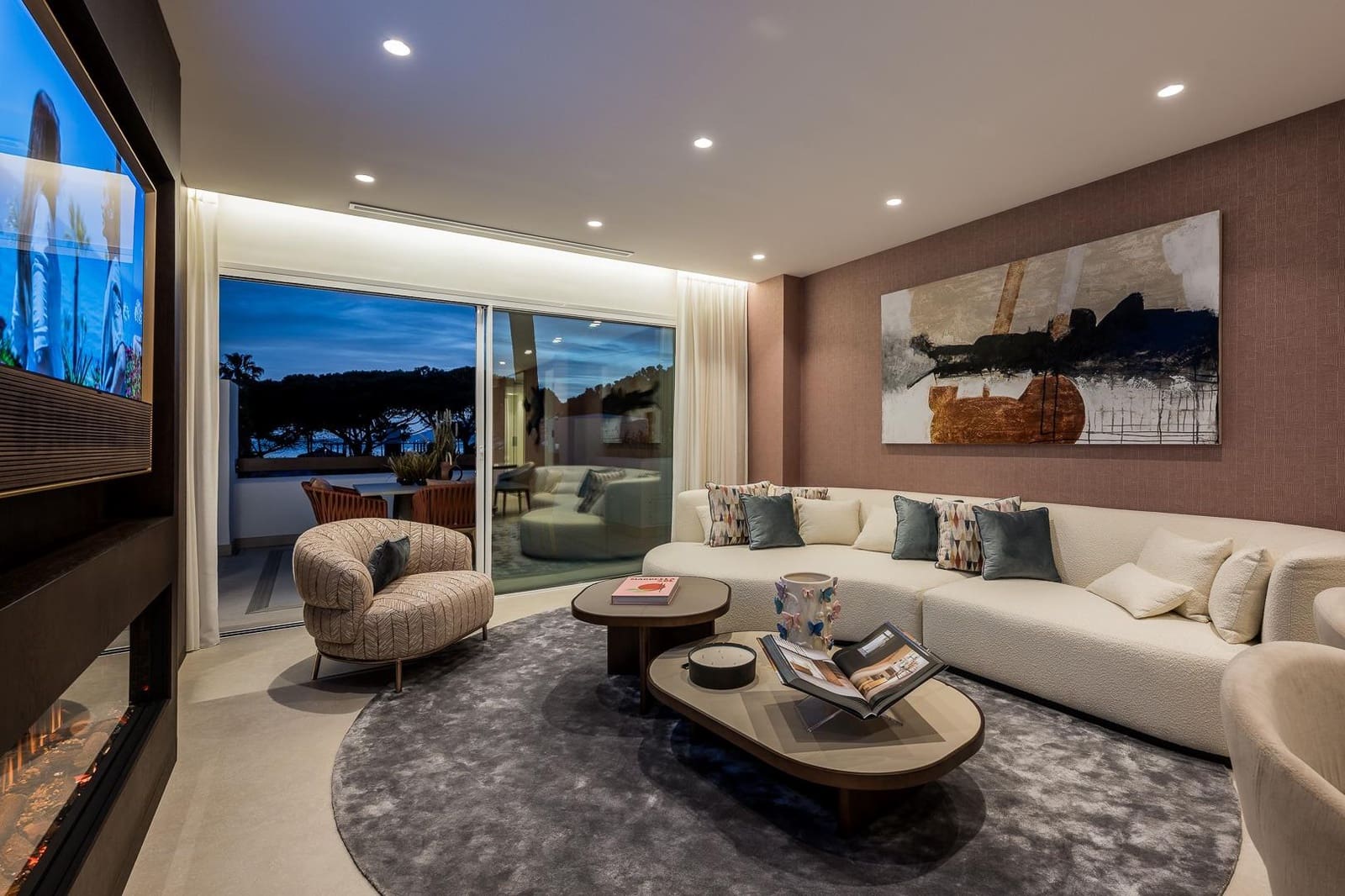 3 sypialnia Apartament na sprzedaż w Los Monteros z basenem garażem - 2 250 000 € (Ref: 9095294)