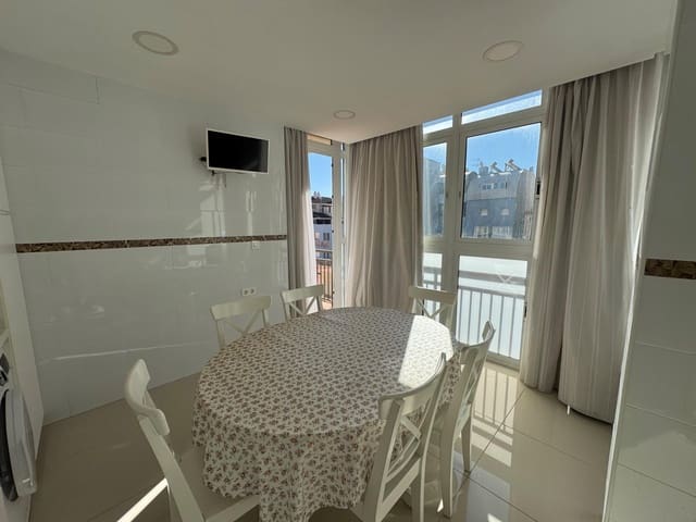 4 slaapkamer Appartement te koop in Playa de los Boliches, Fuengirola - € 595.000 (Ref: 9102925)