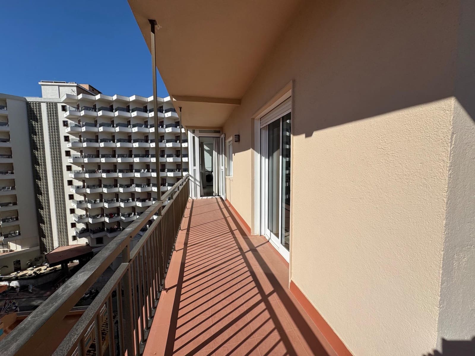 4 soveværelse Lejlighed til salg i Fuengirola - € 595.000 (Ref: 9102925)