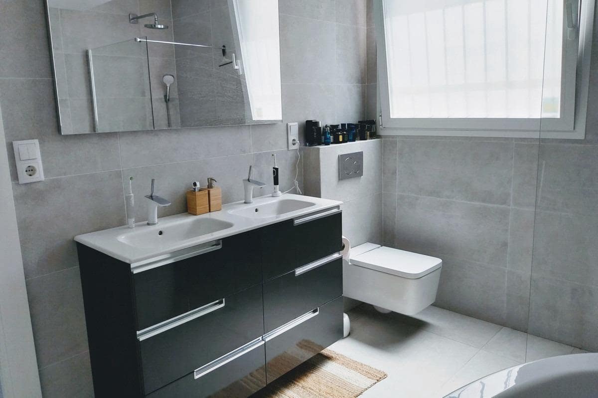 3 bedroom Villa for sale in Marbella with pool garage - € 1,595,000 (Ref: 9112378)