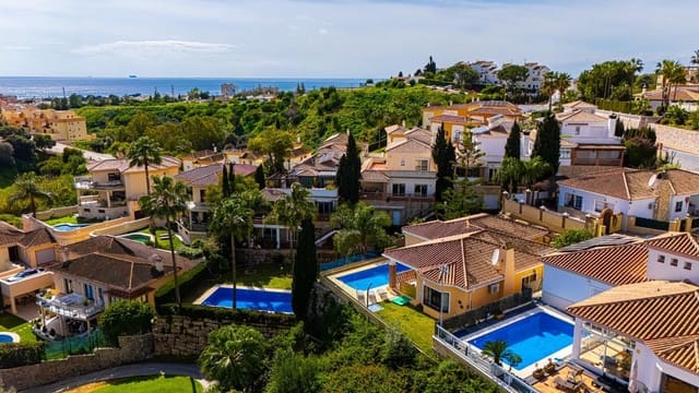 3 soveværelse Villa til salg i Torrenueva, Mijas med swimmingpool - € 710.000 (Ref: 9125118)