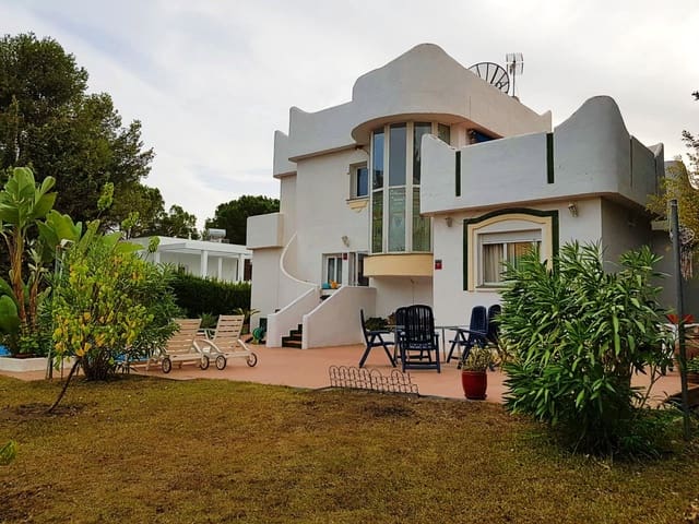 3 sypialnia Willa na sprzedaż w La Reserva, Marbella z basenem - 1 260 000 € (Ref: 9161049)