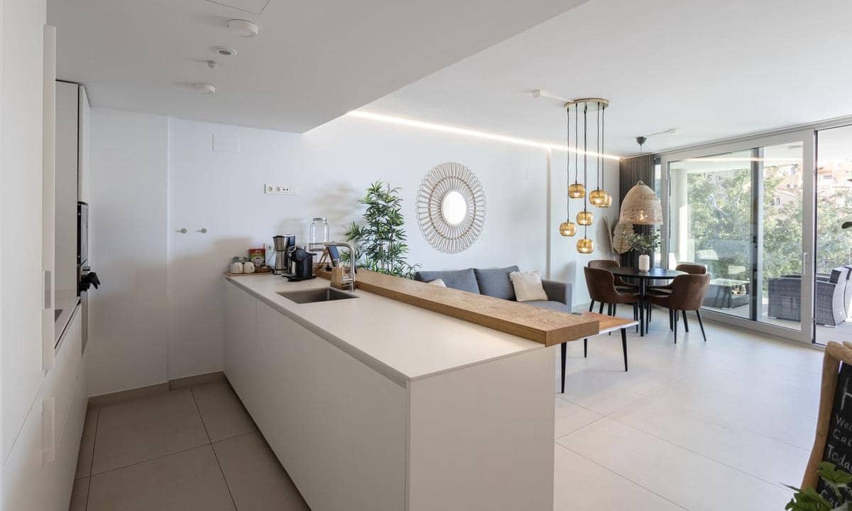 2 soveværelse Lejlighed til salg i Carvajal med swimmingpool garage - € 620.000 (Ref: 9165814)