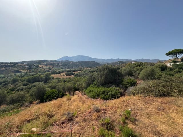 4 sovrum Villa till salu i Selwo, Estepona med pool garage - 1 310 000 € (Ref: 9169564)