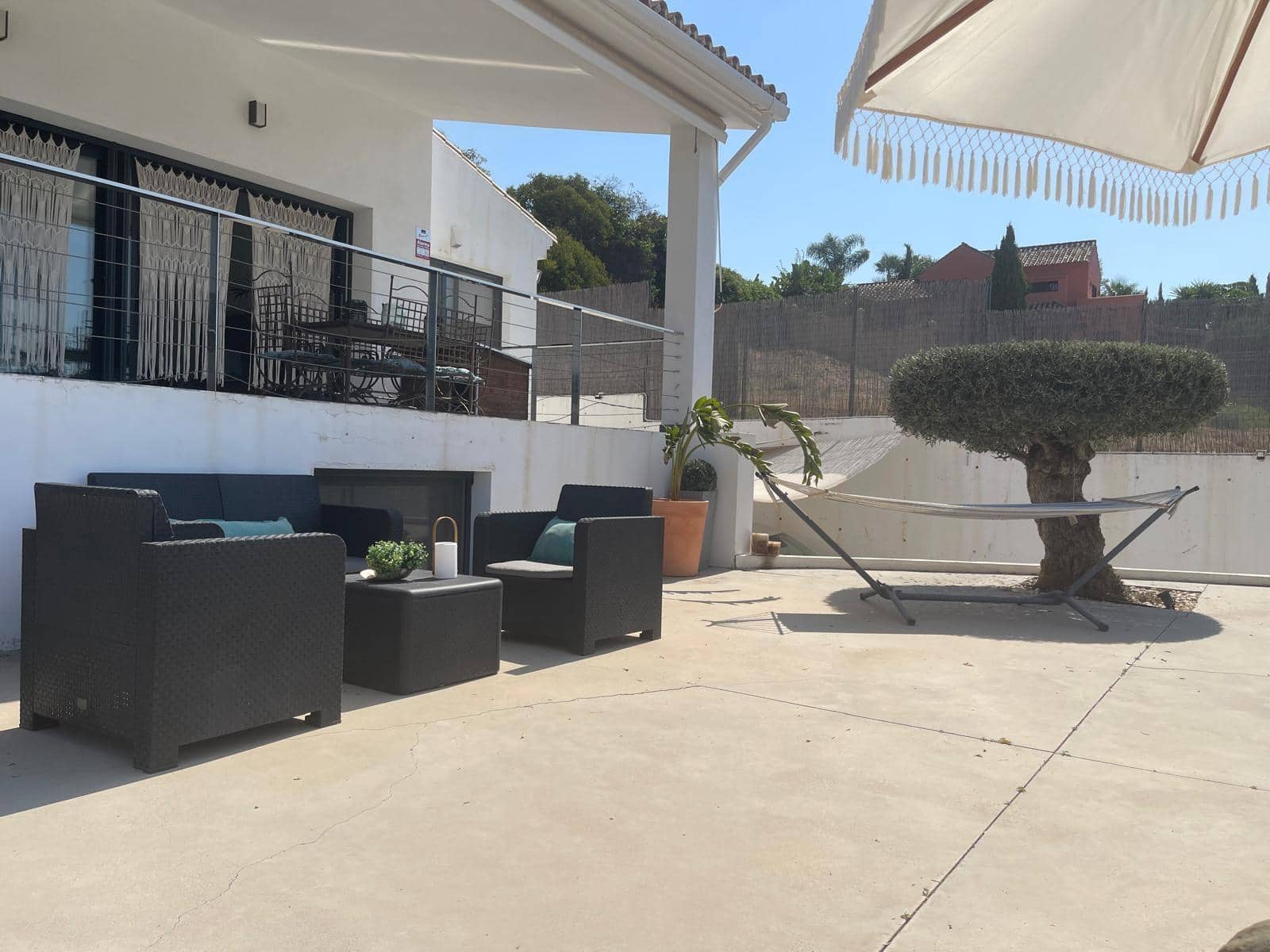 4 sypialnia Willa na sprzedaż w New Golden Mile z basenem garażem - 1 310 000 € (Ref: 9169564)