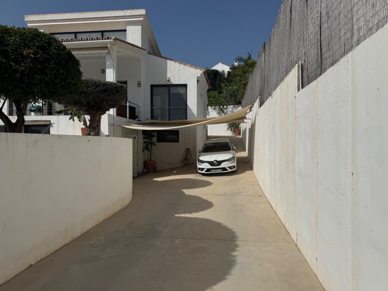 4 sypialnia Willa na sprzedaż w New Golden Mile z basenem garażem - 1 310 000 € (Ref: 9169564)