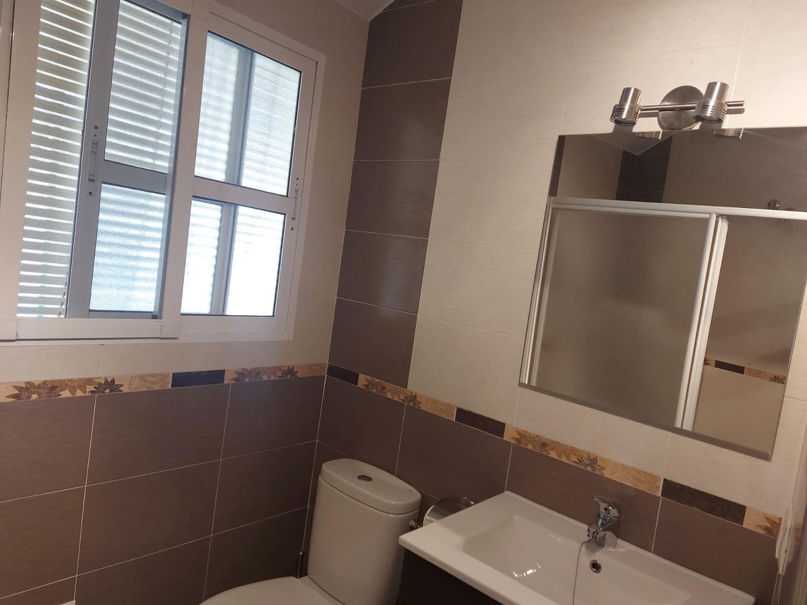 3 soveværelse Finca/Landehus til salg i Freila med garage - € 94.500 (Ref: 9255316)