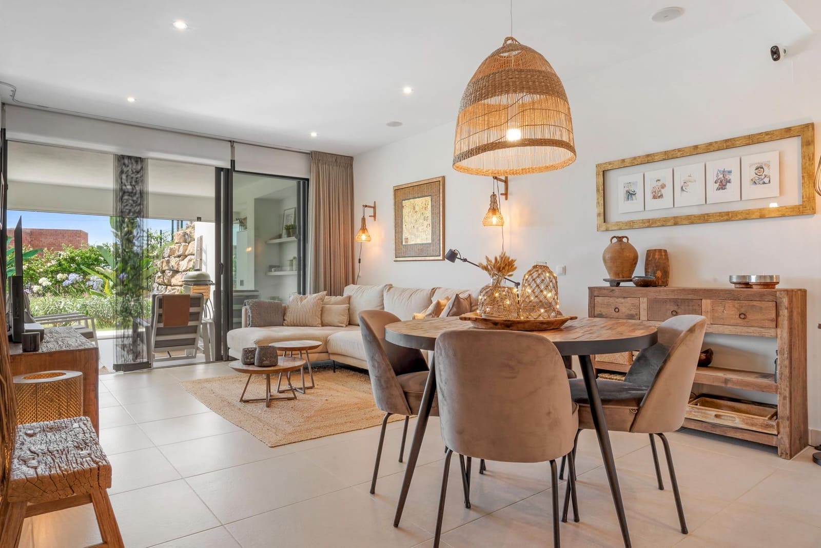 2 slaapkamer Appartement te koop in Estepona met zwembad - € 495.000 (Ref: 9335005)