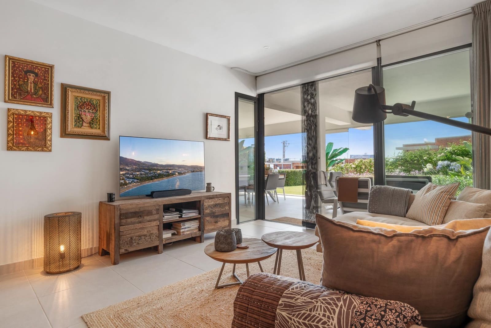 2 slaapkamer Appartement te koop in Estepona met zwembad - € 495.000 (Ref: 9335005)