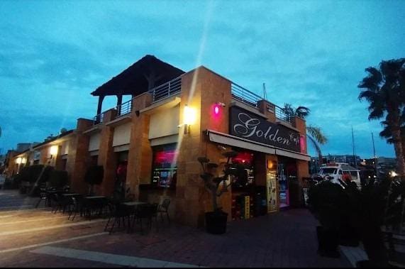 Bedrijf te koop in Puerto de Mazarron - € 495.000 (Ref: 9335006)