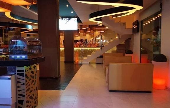 Bedrijf te koop in Puerto de Mazarron - € 495.000 (Ref: 9335006)