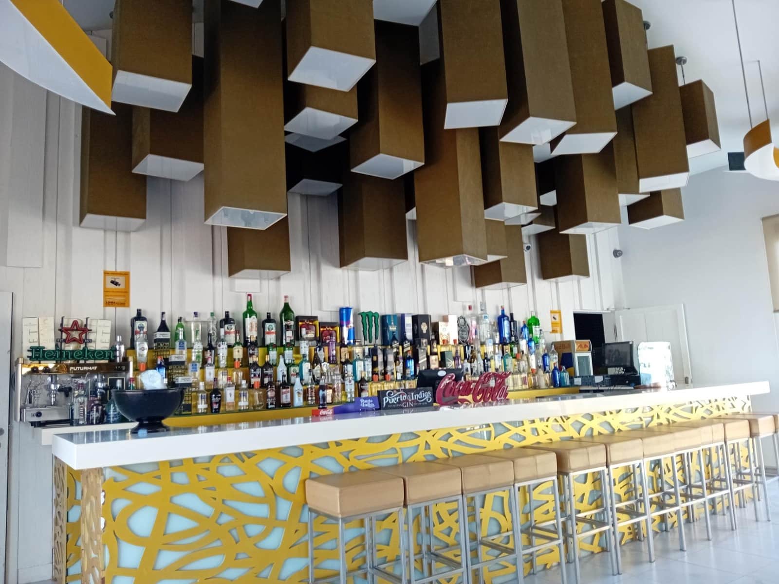 Bedrijf te koop in Puerto de Mazarron - € 495.000 (Ref: 9335006)