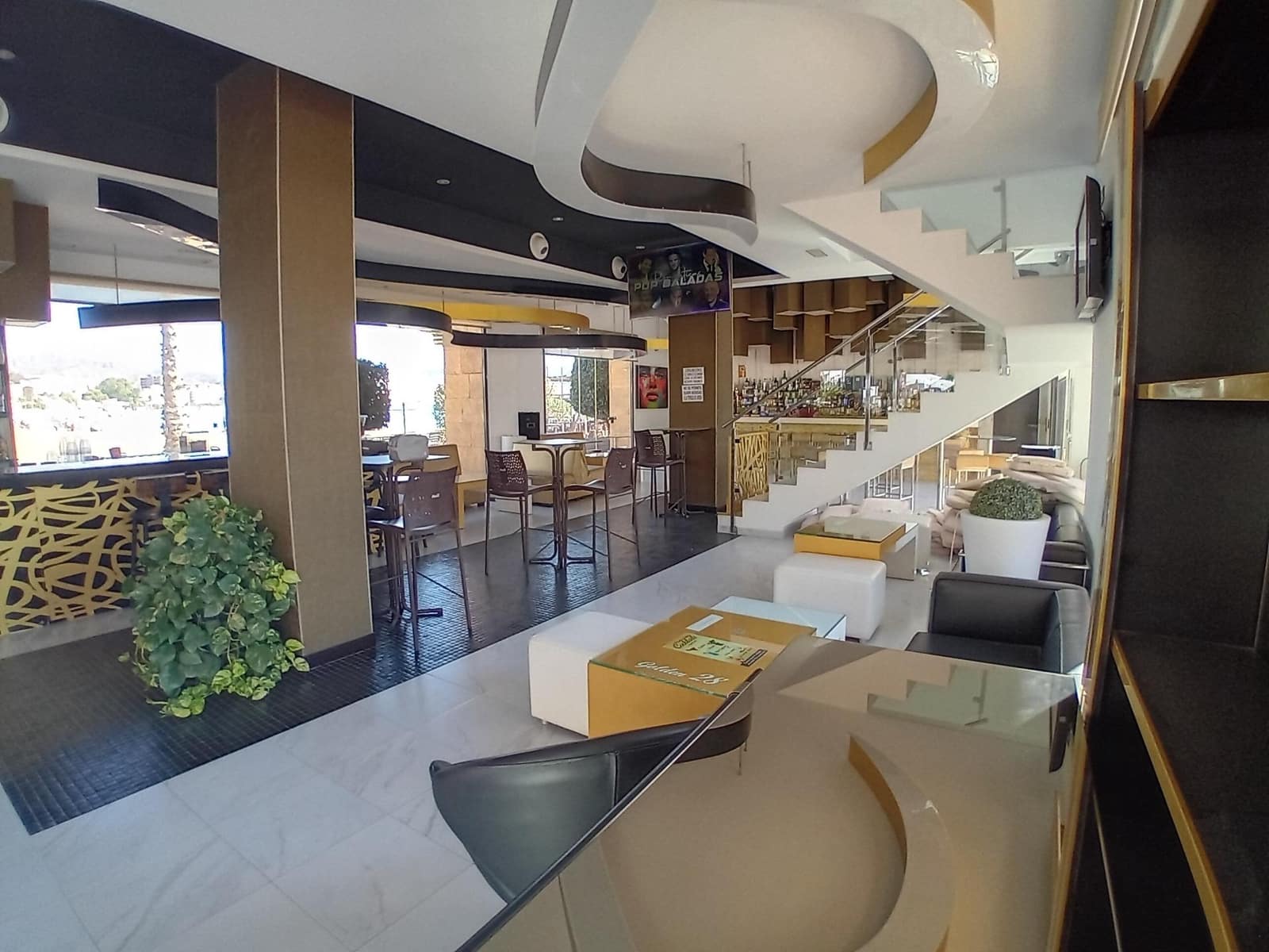 Bedrijf te koop in Puerto de Mazarron - € 495.000 (Ref: 9335006)