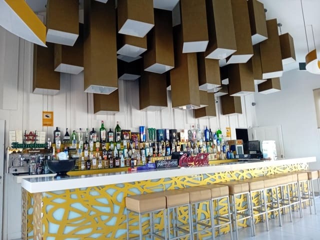 Bedrijf te koop in Puerto de Mazarron, Mazarrón - € 495.000 (Ref: 9335006)