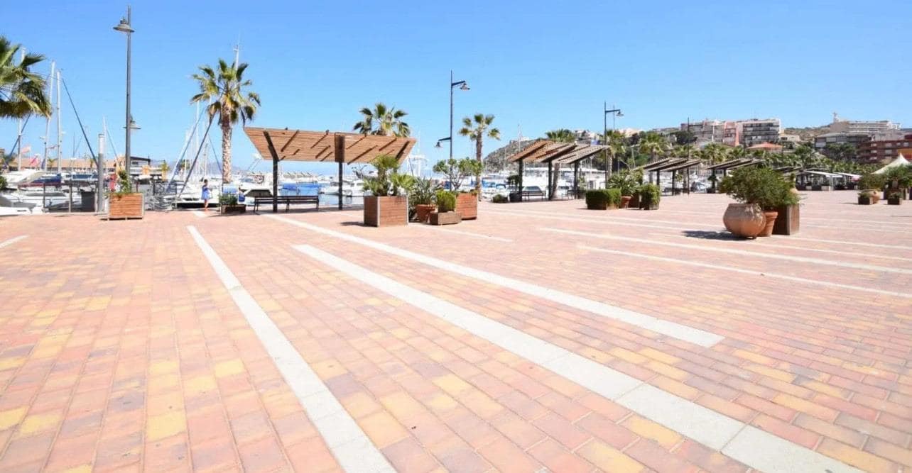 Piso de 2 habitaciones en Puerto de Mazarron en venta - 194.900 € (Ref: 9341227)