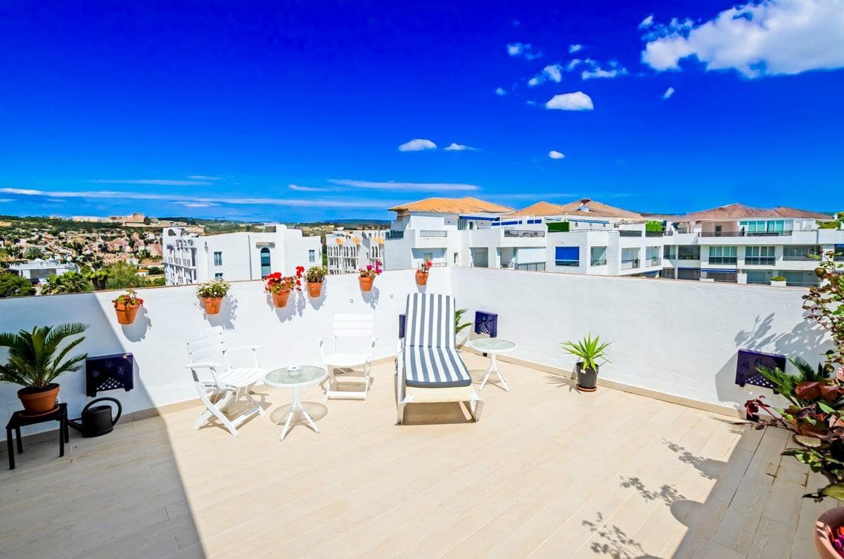 Ático de 3 habitaciones en Marbella en venta - 1.197.000 € (Ref: 9374147)