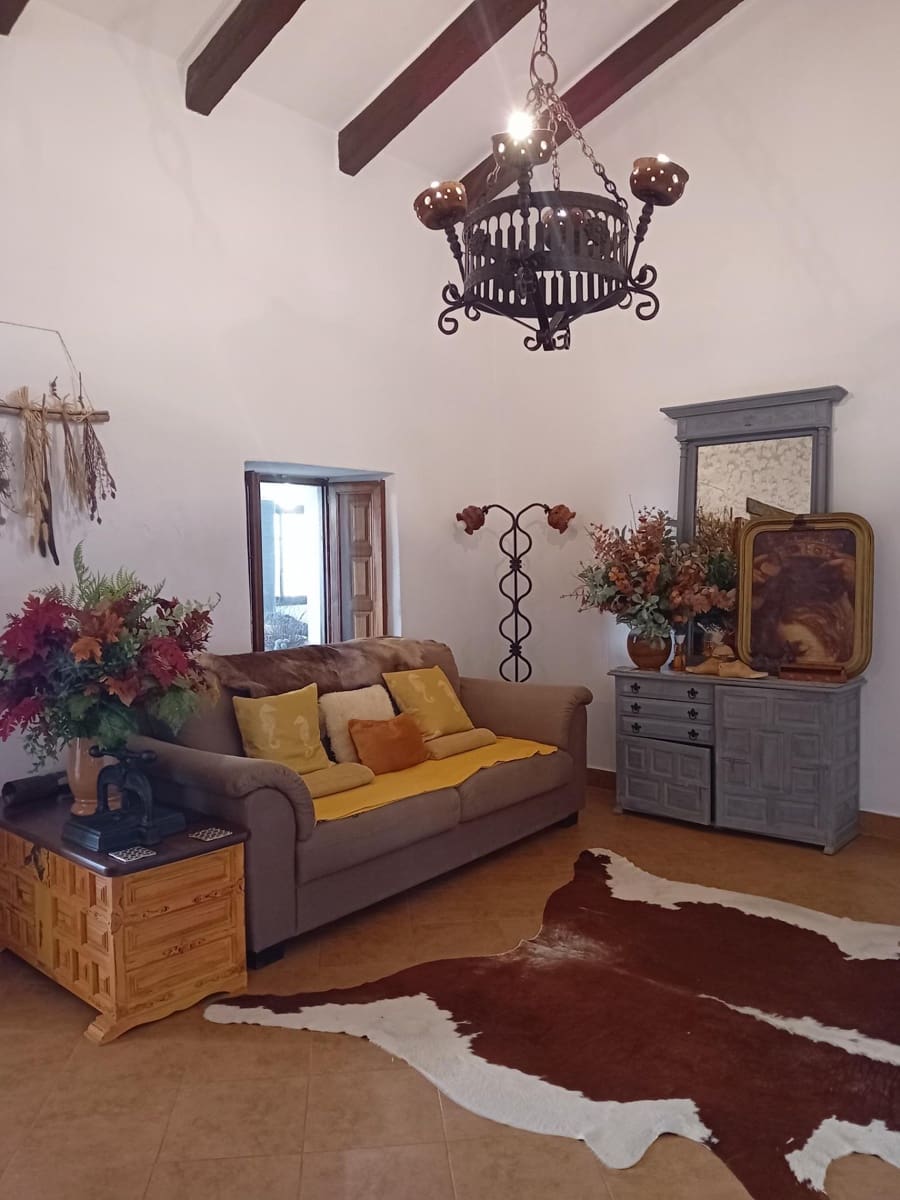 6 bedroom Finca/Country House for sale in Los Canovas with pool - € 495,000 (Ref: 9396035)