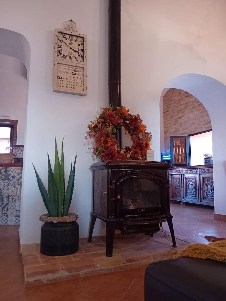 6 bedroom Finca/Country House for sale in Los Canovas with pool - € 495,000 (Ref: 9396035)