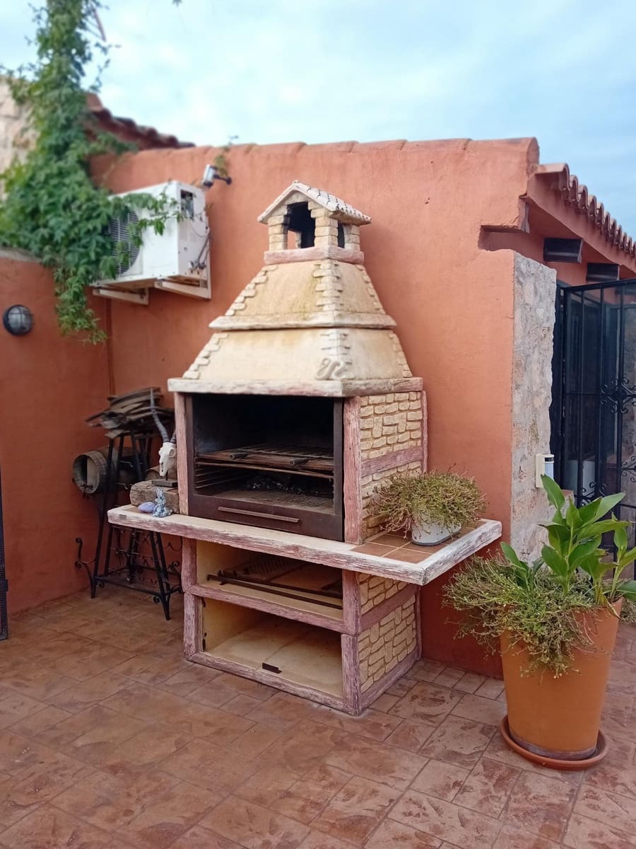 6 bedroom Finca/Country House for sale in Los Canovas with pool - € 495,000 (Ref: 9396035)